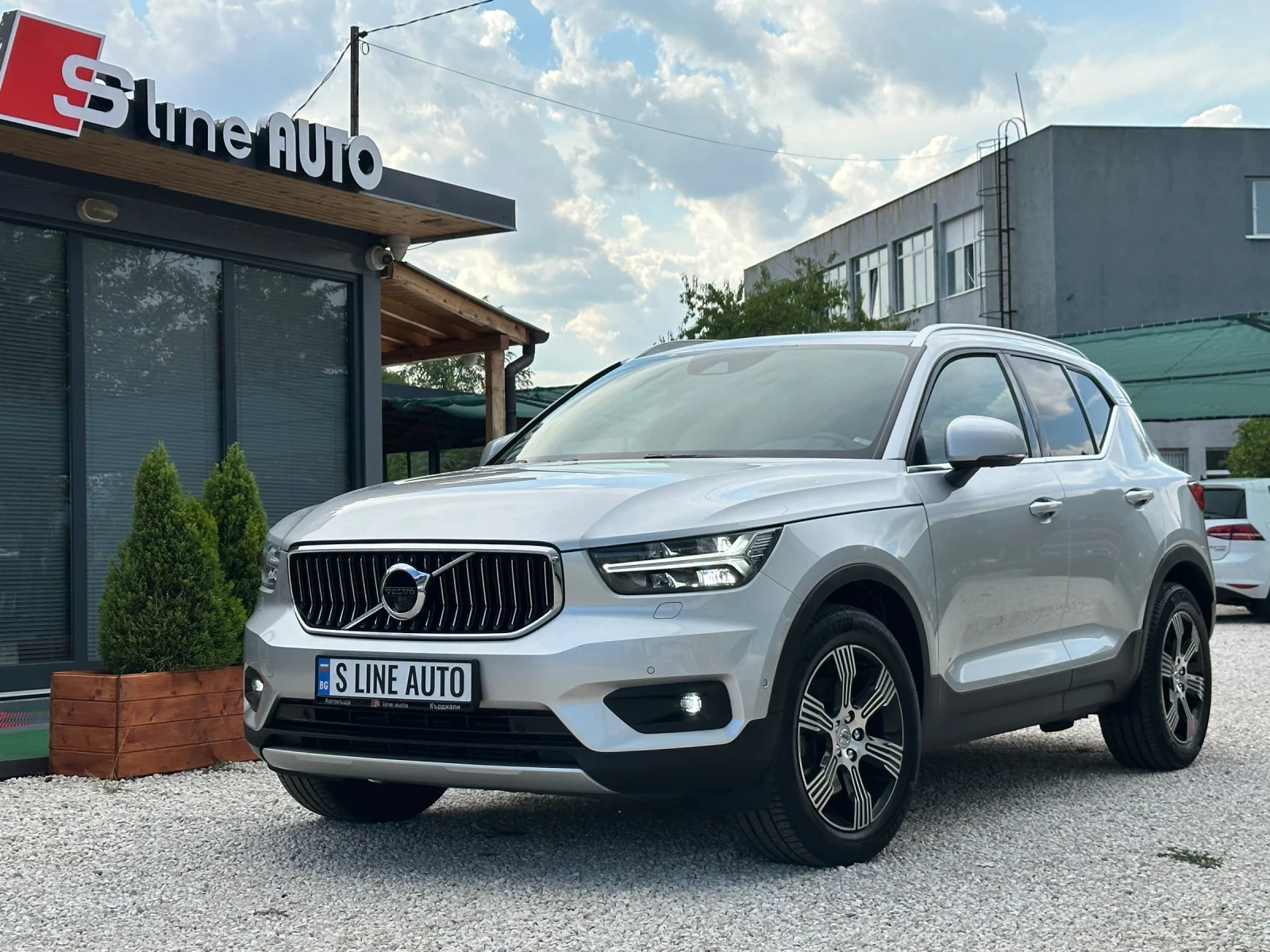 Volvo XC40 Inscription* 4WD* 360-Камера* Панорама* Full Led* 