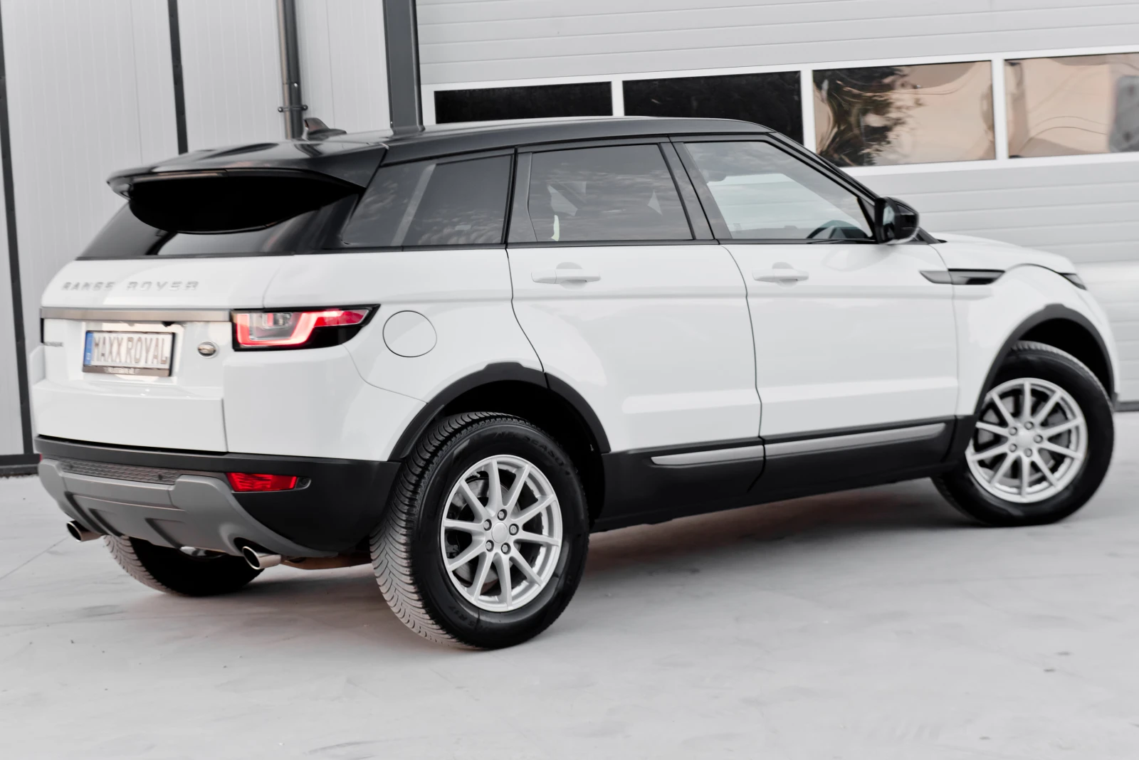 Land Rover Evoque 2.0D 4х4 Face, снимка 7 - Автомобили и джипове - 56388871