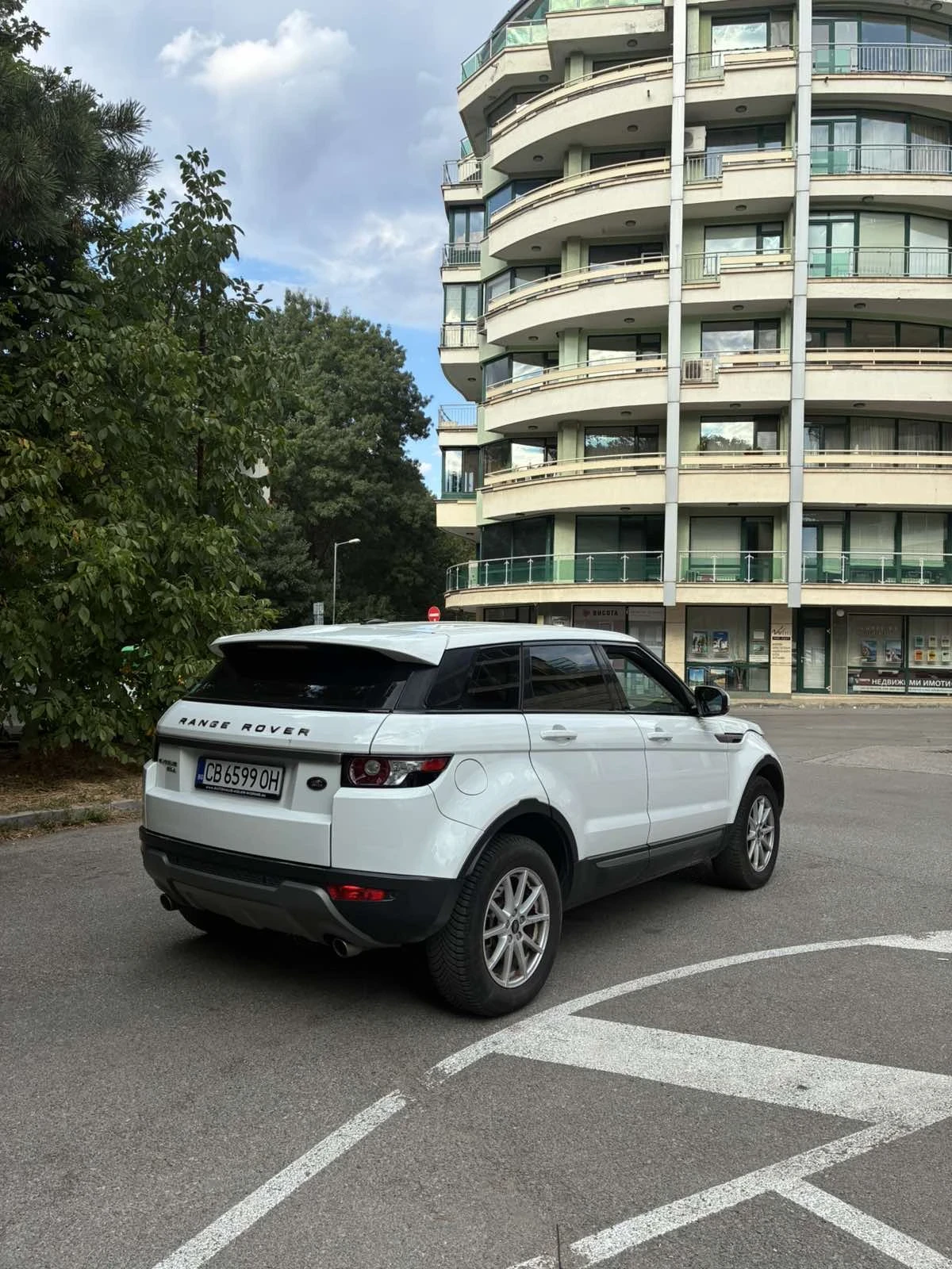 Land Rover Evoque, снимка 13 - Автомобили и джипове - 56539016