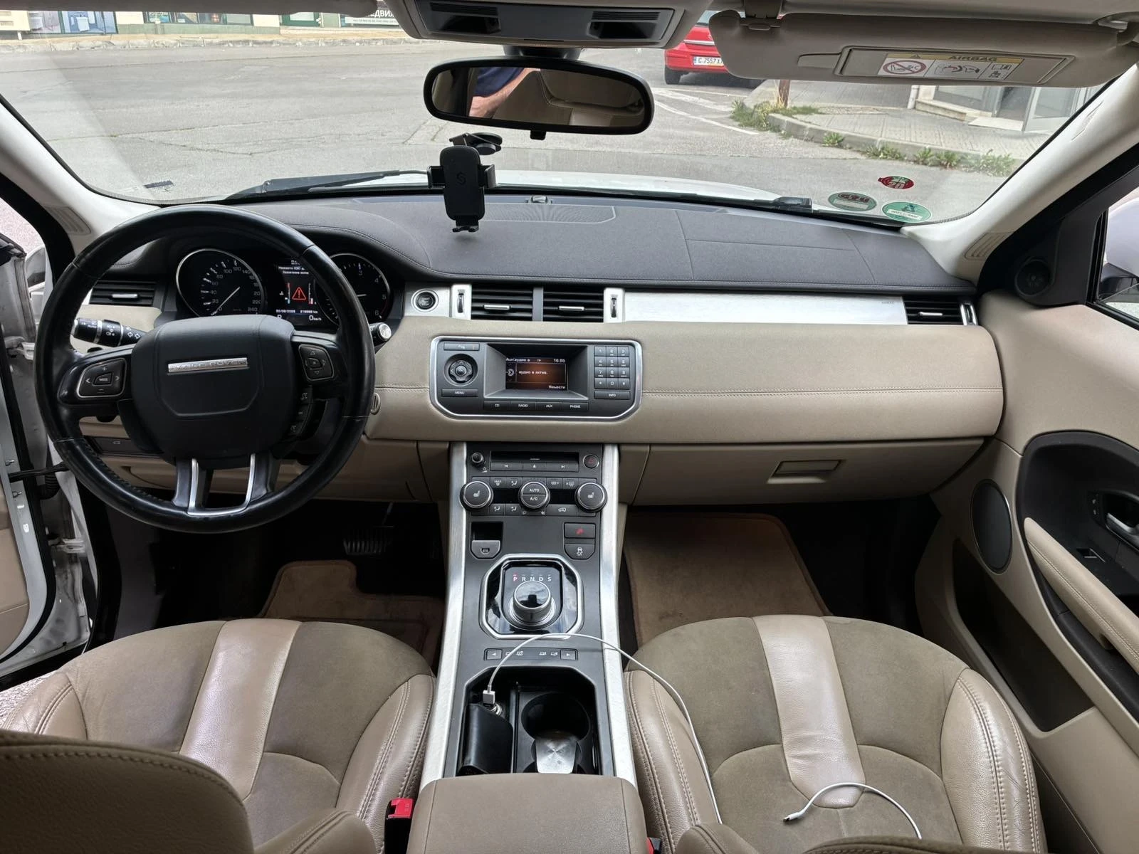 Land Rover Evoque, снимка 10 - Автомобили и джипове - 56539016