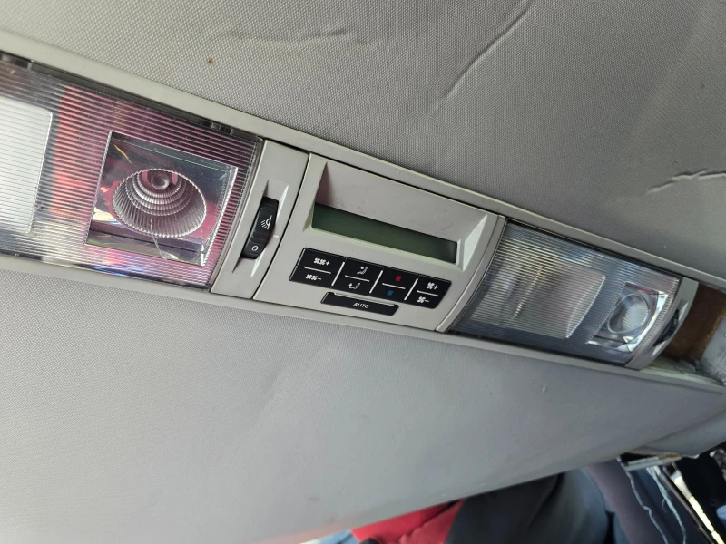 VW T5 MULTIVAN 2.5 TDI, снимка 8 - Бусове и автобуси - 51668285