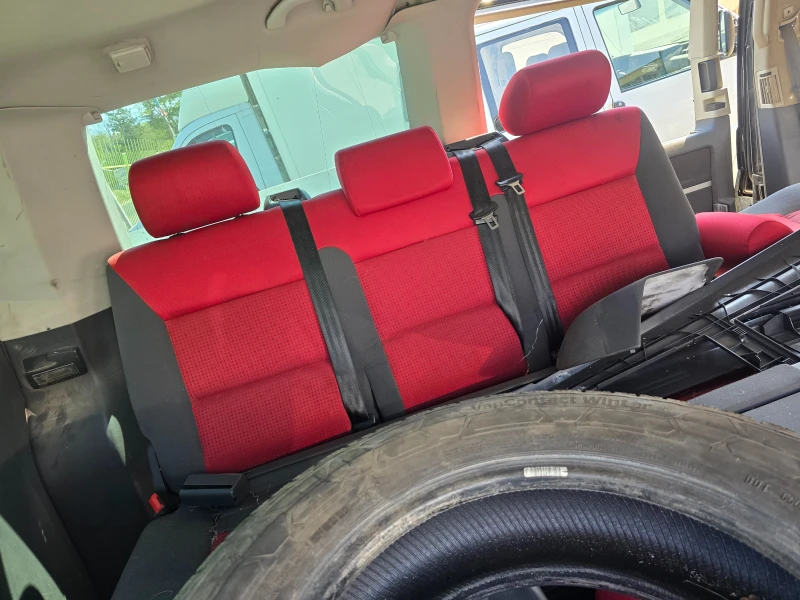 VW T5 MULTIVAN 2.5 TDI, снимка 11 - Бусове и автобуси - 51668285