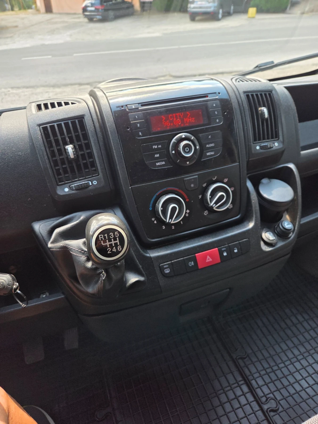 Peugeot Boxer, снимка 3 - Бусове и автобуси - 56166349