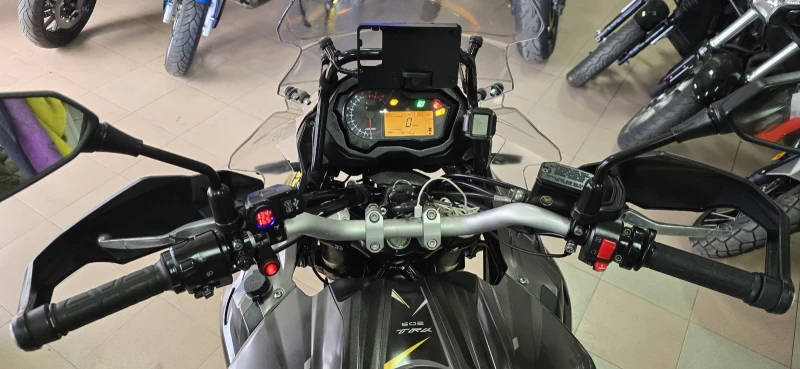 Benelli 500 TRK 502 ABS ! А2 кат.УНИКАЛЕН ! Лизинг !, снимка 15 - Мотоциклети и мототехника - 52996179