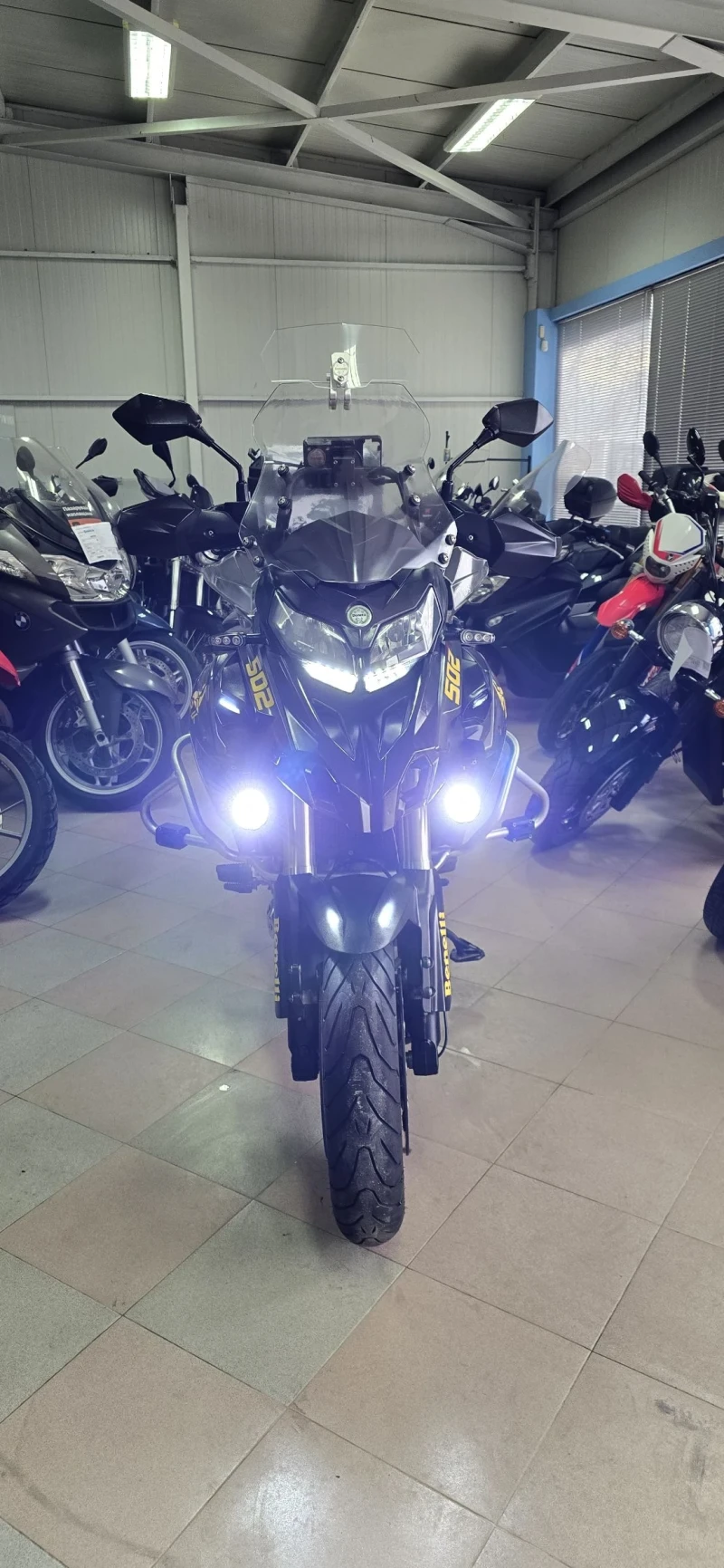 Benelli 500 TRK 502 ABS ! А2 кат.УНИКАЛЕН ! Лизинг !, снимка 4 - Мотоциклети и мототехника - 52996179