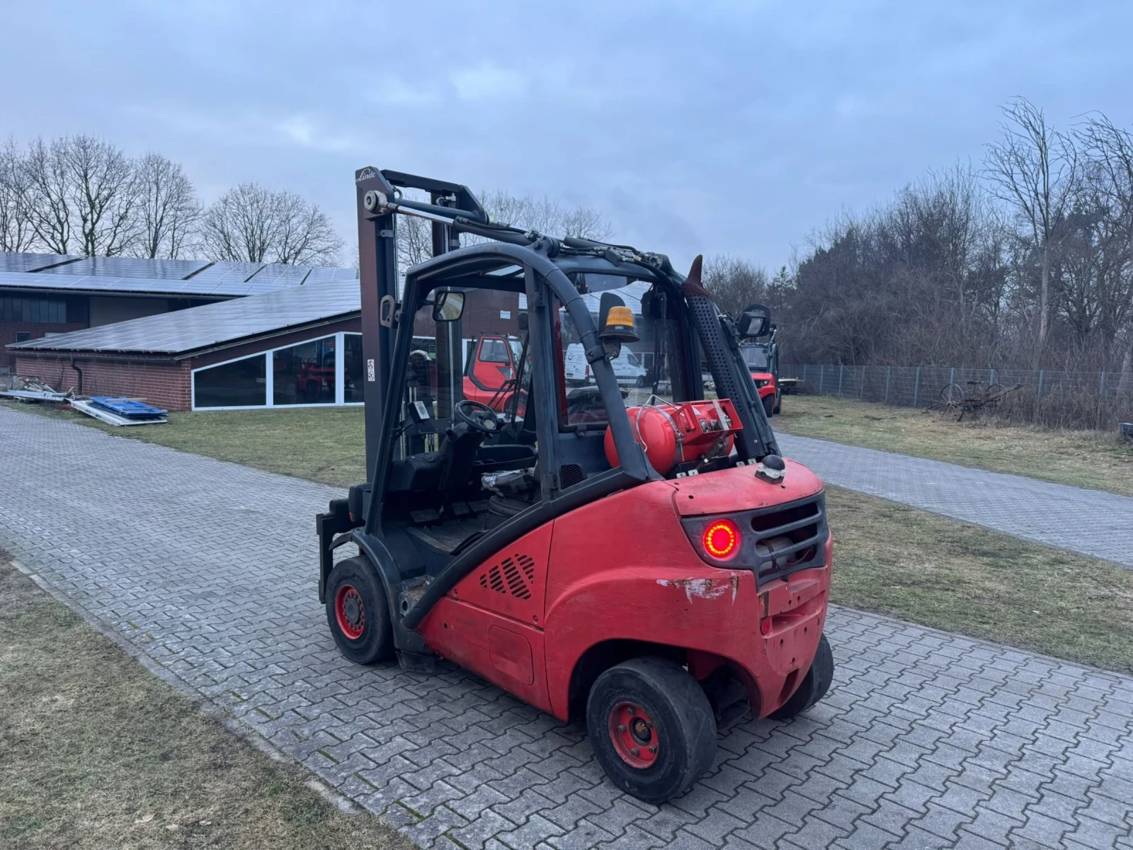 Мотокар Linde H25T-01, снимка 5 - Индустриална техника - 54828408
