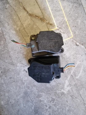 6G9N-19E616 PL-16075-26 F7138 моторче клапи парно RANGE ROVER LAND ROVER VOLVO, снимка 2