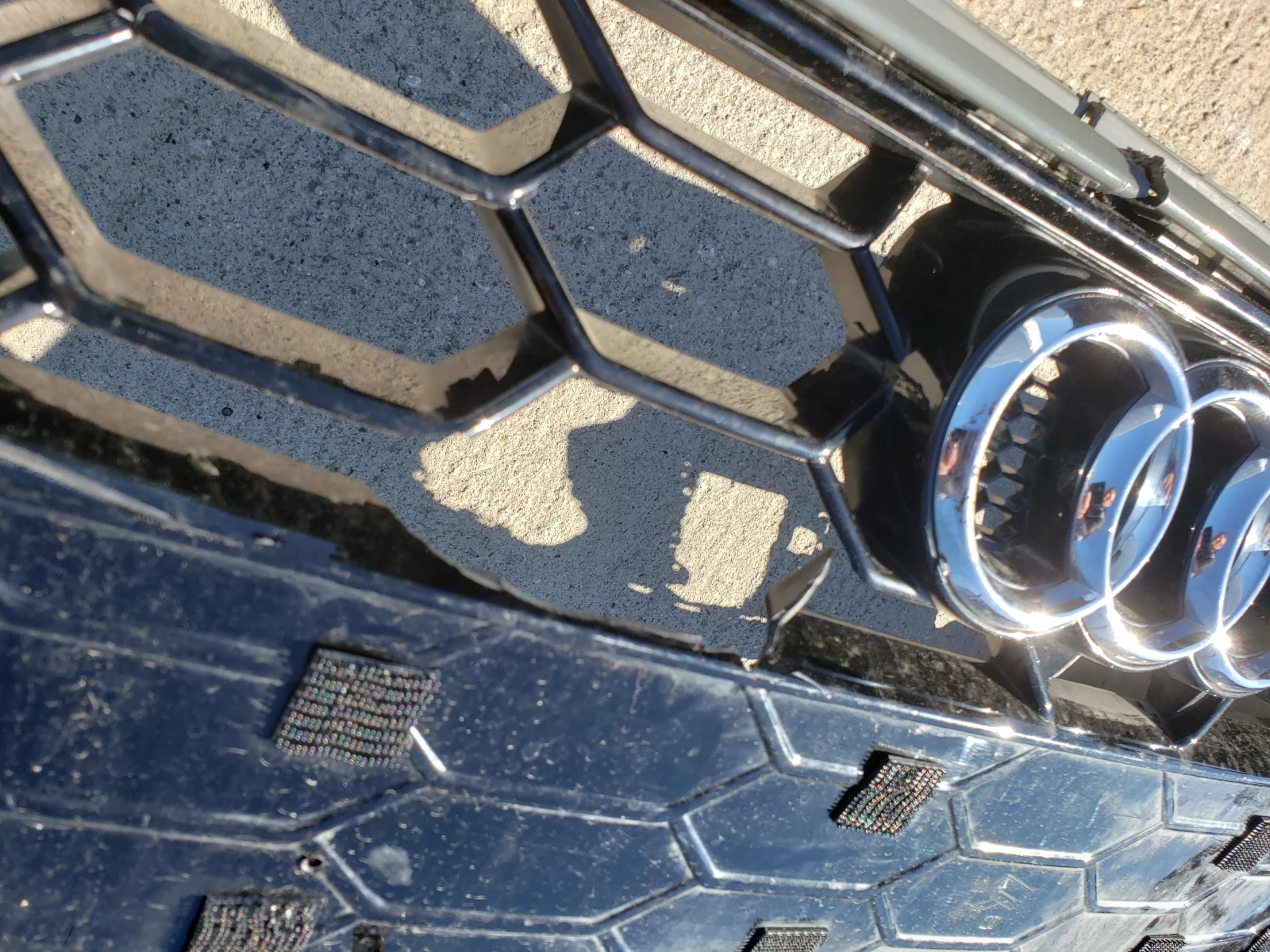 Оригинална броня за AUDI A4 B9 S4 S-LINE ....8W0807683F...., снимка 5 - Части - 54589069
