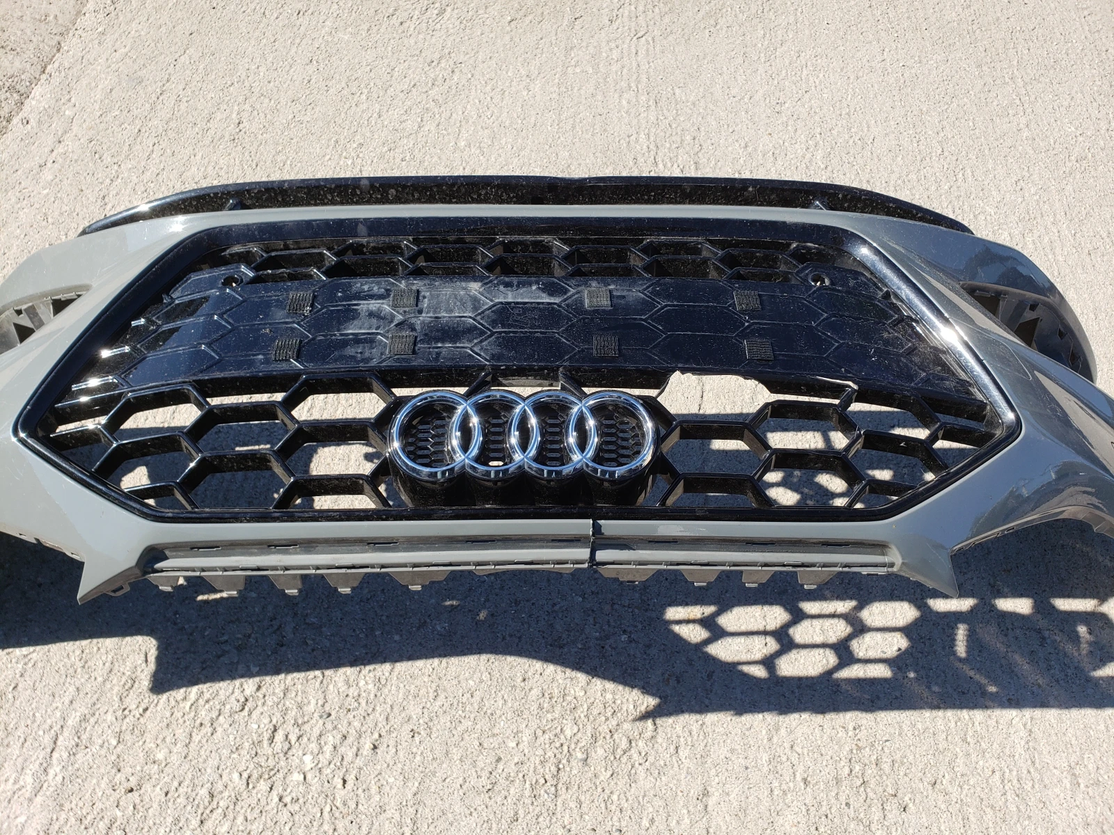 Оригинална броня за AUDI A4 B9 S4 S-LINE ....8W0807683F...., снимка 9 - Части - 54589069