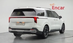 Kia Carnival * 2.2D* PRESTIGE* КОЖА* ПОДГРЕВ* ОБДУХВАНЕ* , снимка 2