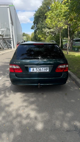 Mercedes-Benz E 220, снимка 4