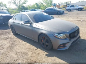 ������ Mercedes-Benz E 300