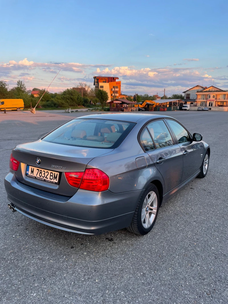 BMW 320 Xdrive facelift, снимка 5 - Автомобили и джипове - 46352680