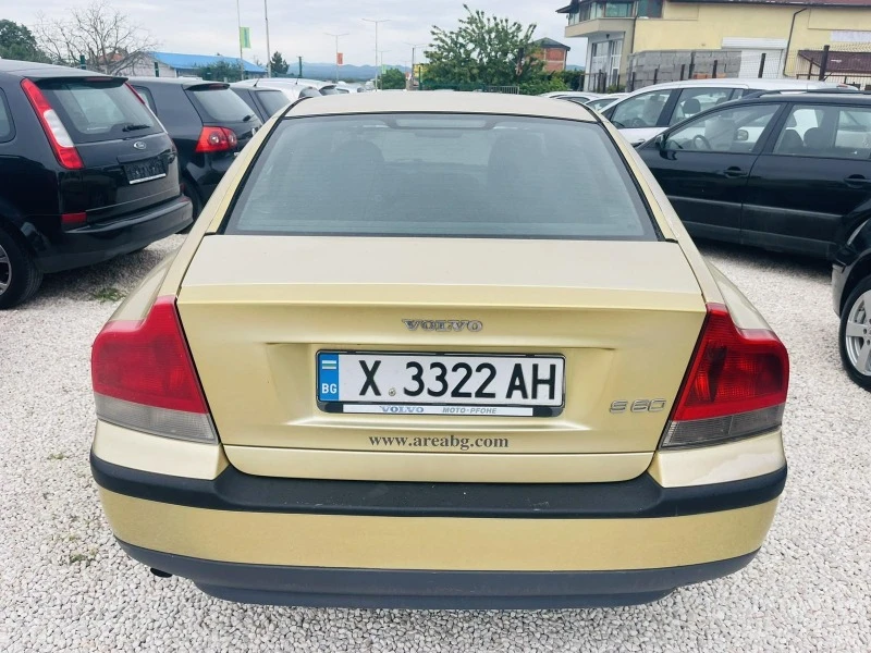 Volvo S60 2.4i, снимка 4 - Автомобили и джипове - 45749501