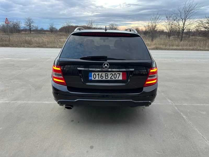 Mercedes-Benz C 220 AMG-line, снимка 5 - Автомобили и джипове - 48306597