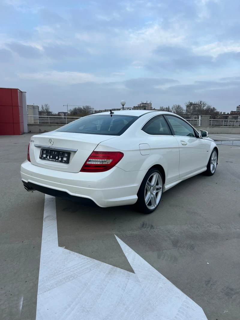 Mercedes-Benz C 250 AMG PACK // HARMAN KARDON, снимка 3 - Автомобили и джипове - 48430001