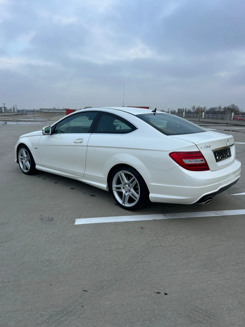 Mercedes-Benz C 250 AMG PACK // HARMAN KARDON, снимка 5 - Автомобили и джипове - 48430001