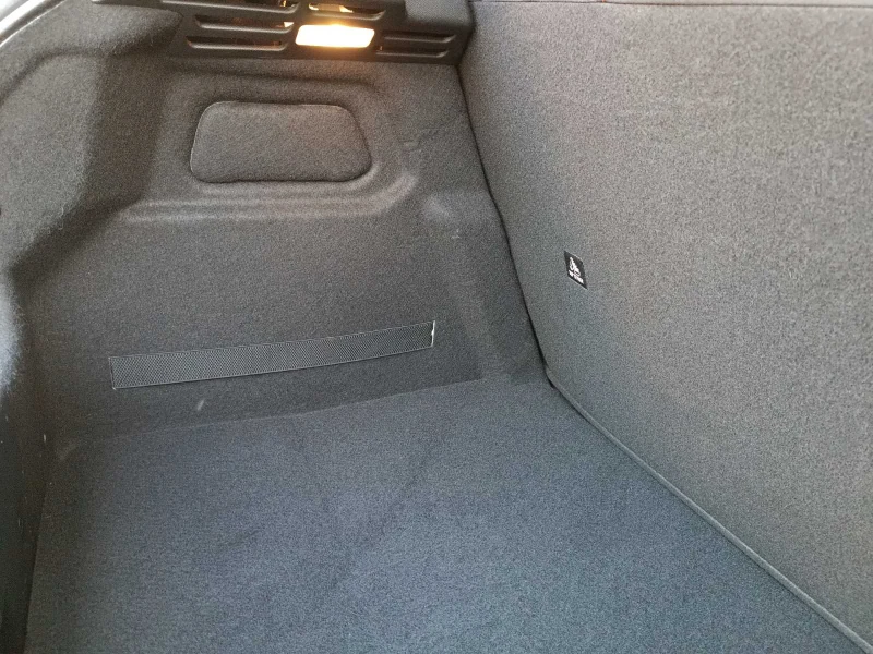 Peugeot 208 1.2 PURE TECH - GAS, снимка 12 - Автомобили и джипове - 52510437