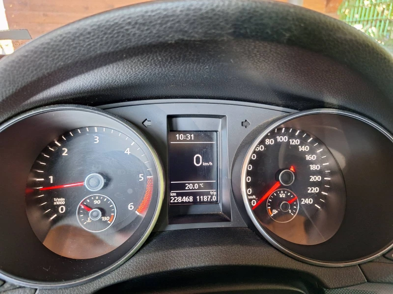 VW Golf 6, снимка 8 - Автомобили и джипове - 51810406