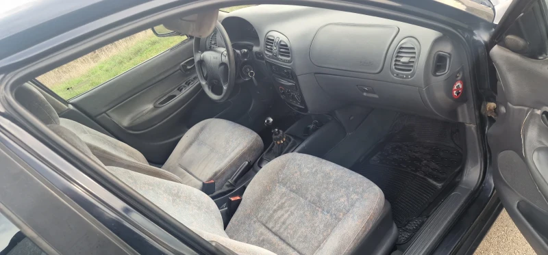 Daewoo Nubira 2.0, снимка 8 - Автомобили и джипове - 52575922