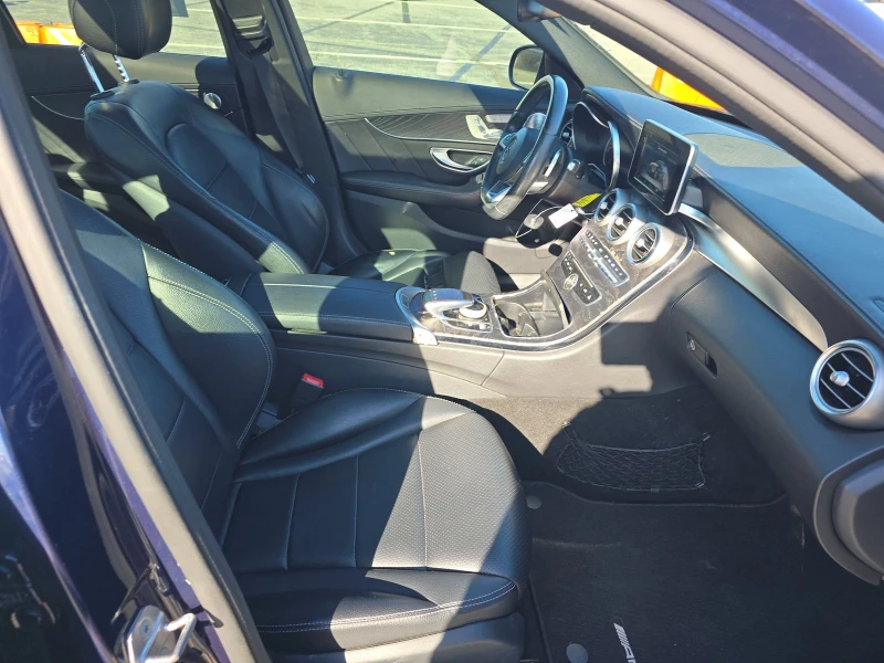 Mercedes-Benz C 300 4MATIC, снимка 12 - Автомобили и джипове - 52484419
