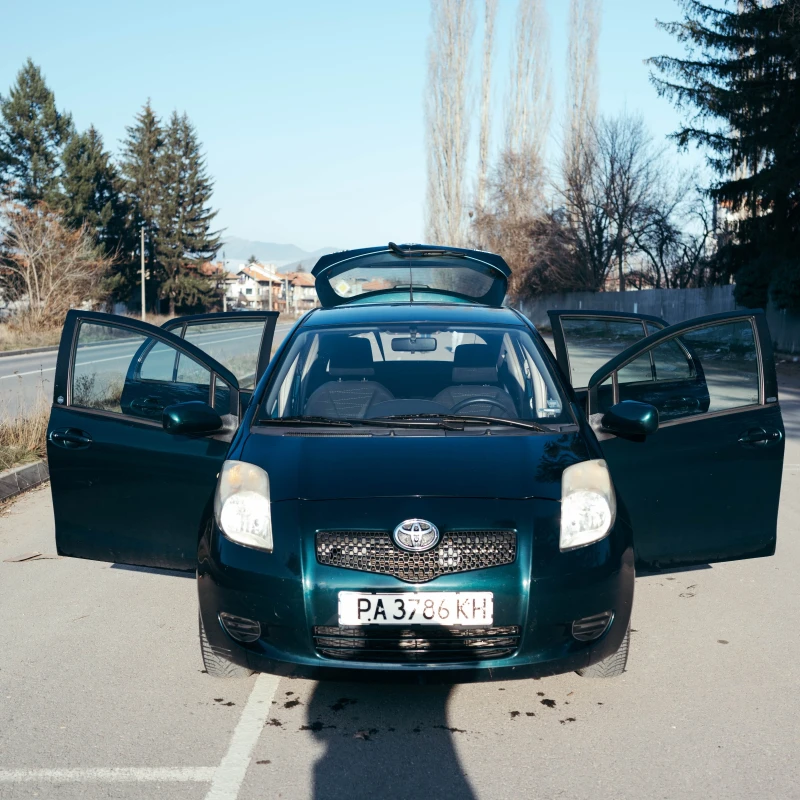 Toyota Yaris 1.3 бензин/газ, снимка 3 - Автомобили и джипове - 52934589
