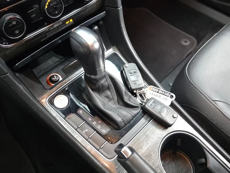 VW Passat 2.0 Tsi B7, снимка 9 - Автомобили и джипове - 55923203