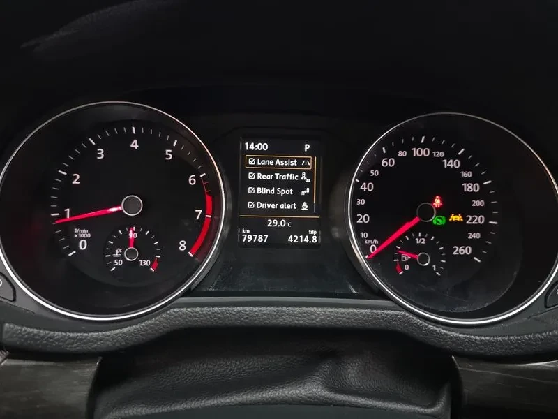VW Passat 2.0 Tsi B7, снимка 8 - Автомобили и джипове - 55923203