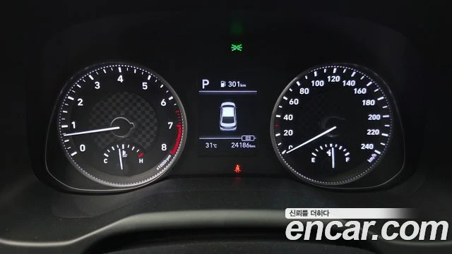 Hyundai Elantra, снимка 8 - Автомобили и джипове - 56082434