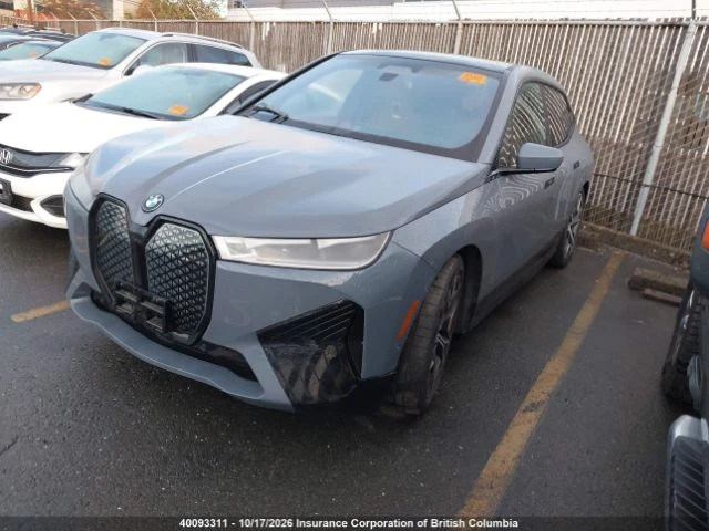 BMW iX xDrive50