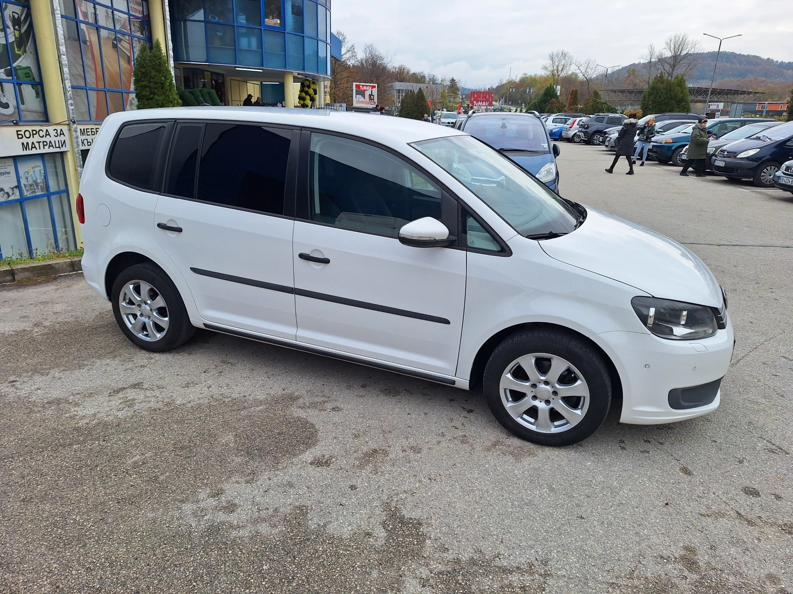 VW Touran 1.6TDI - изображение 8