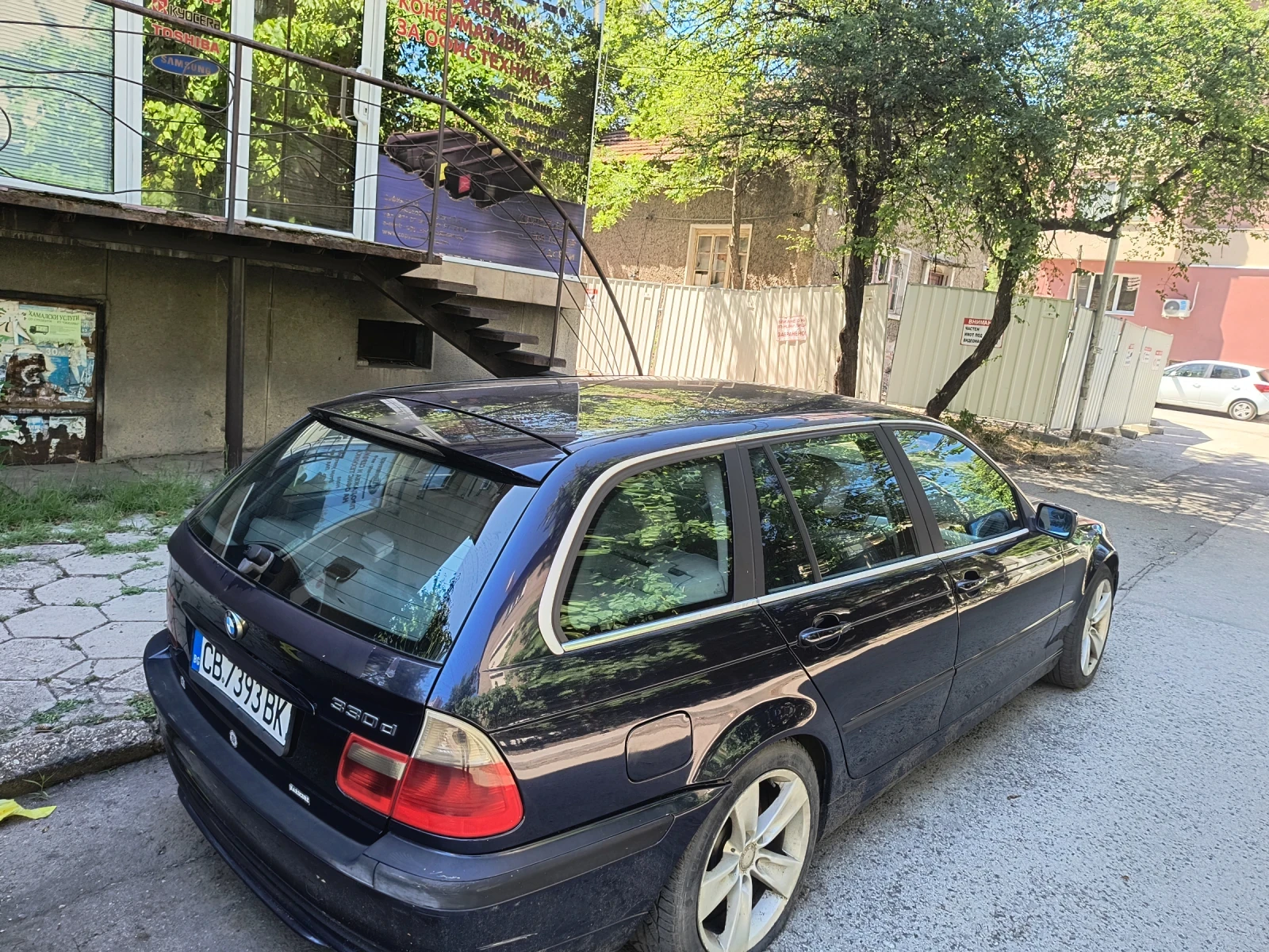 BMW 330  - изображение 5