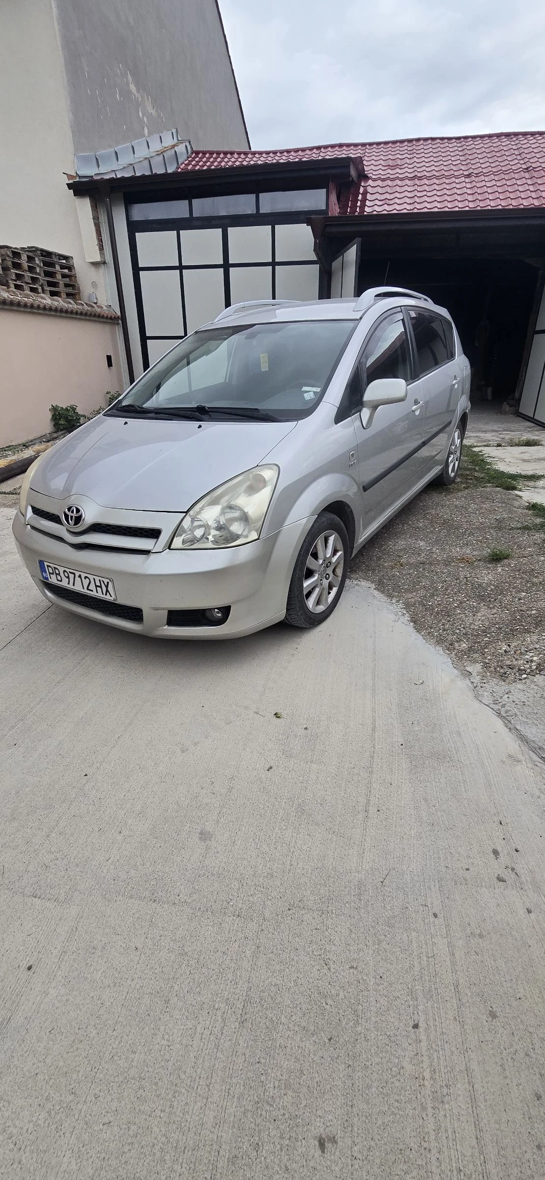 Toyota Corolla verso 1.8 LPC - изображение 3