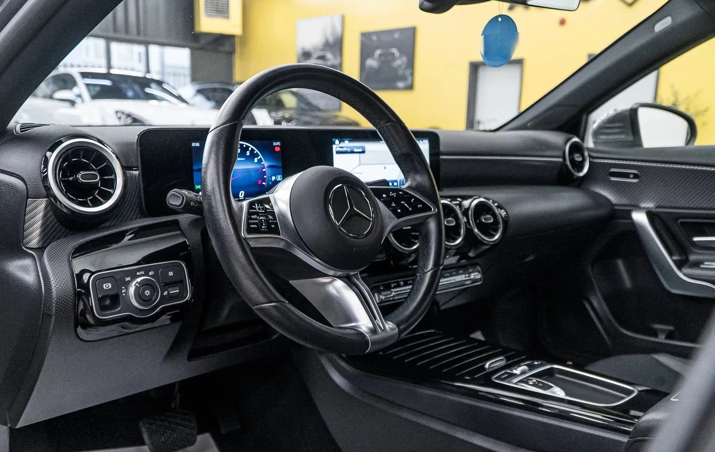 Mercedes-Benz A 200 | Mobile.bg   7