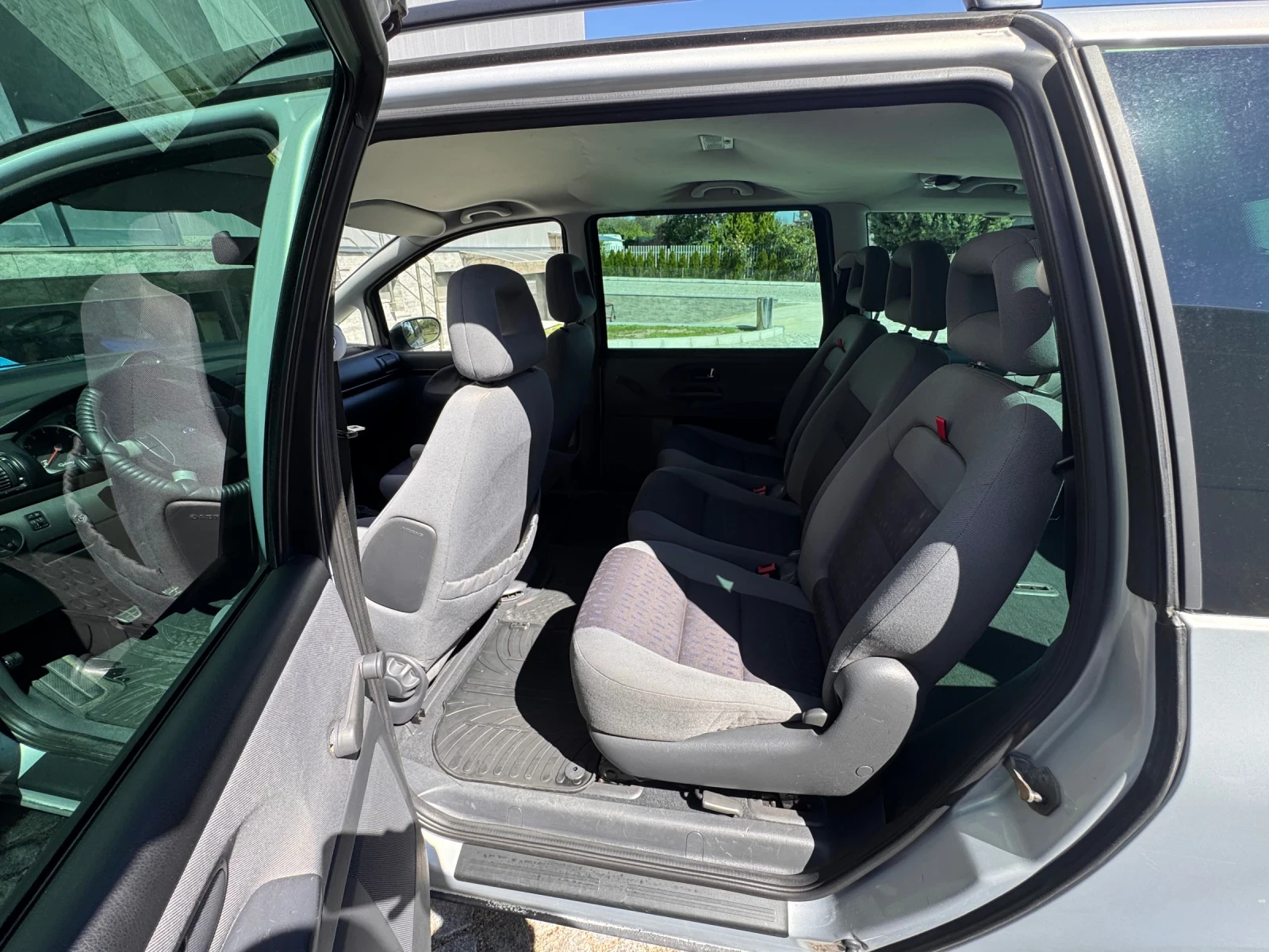 Ford Galaxy 2.3 - изображение 10