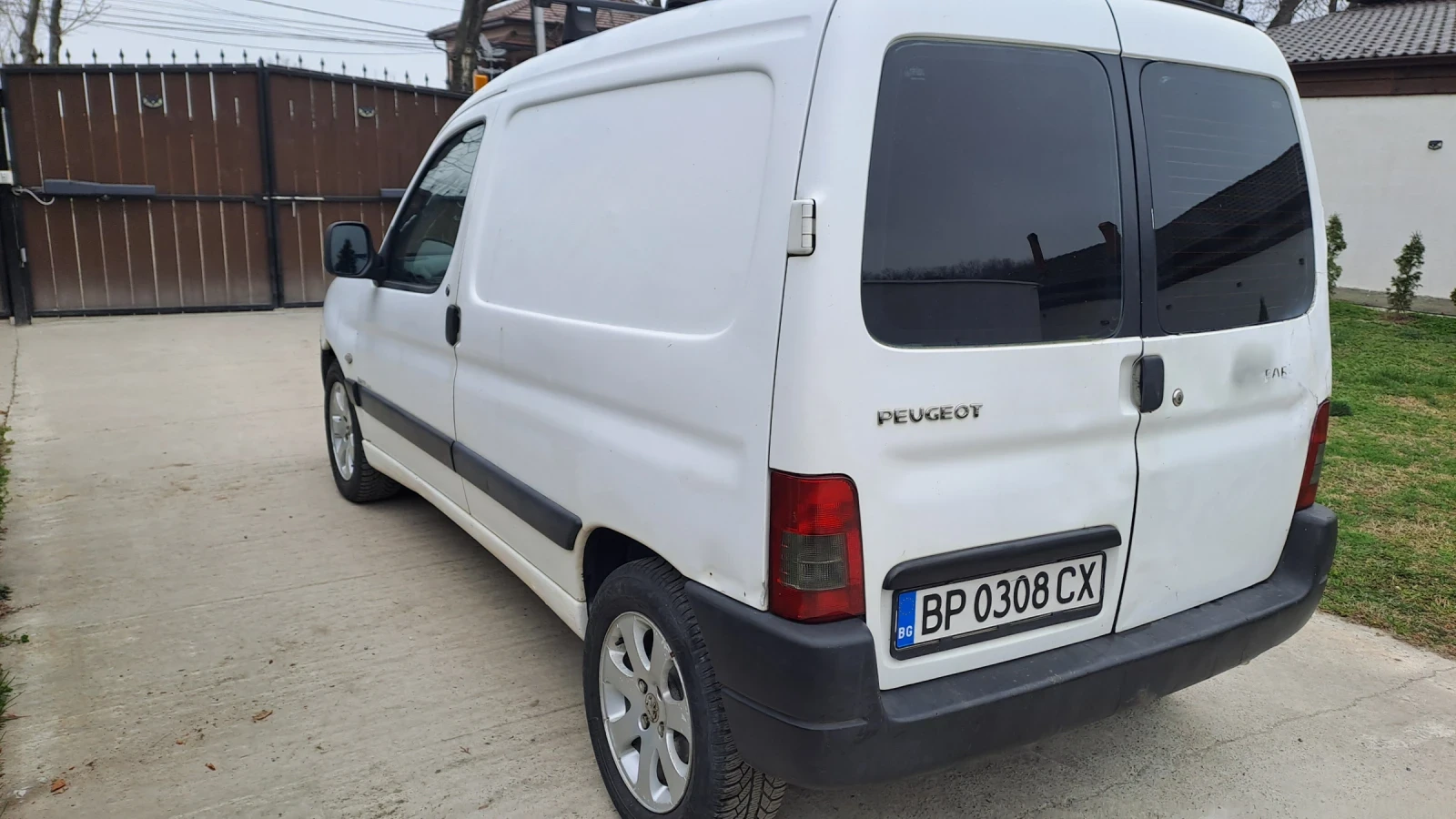 Peugeot Partner 1, 9 D, снимка 4 - Автомобили и джипове - 53780631