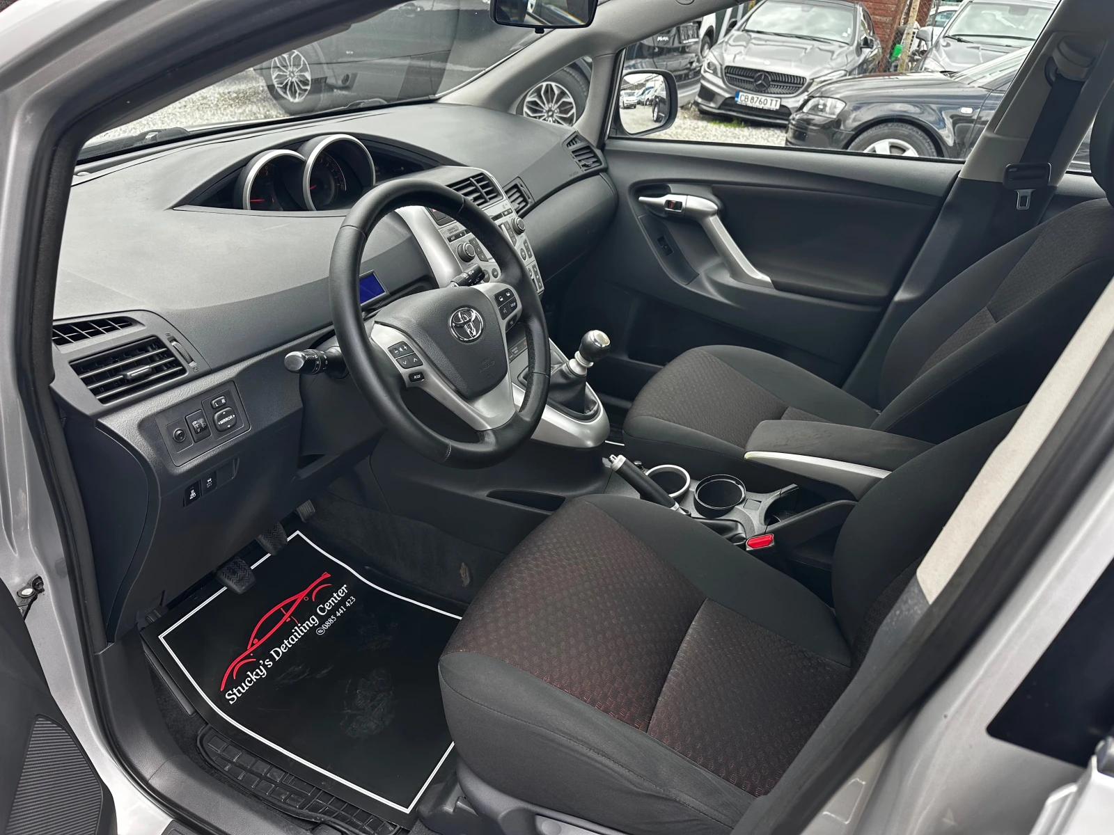 Toyota Verso 2.0D4D 126к.с, снимка 6 - Автомобили и джипове - 54080503