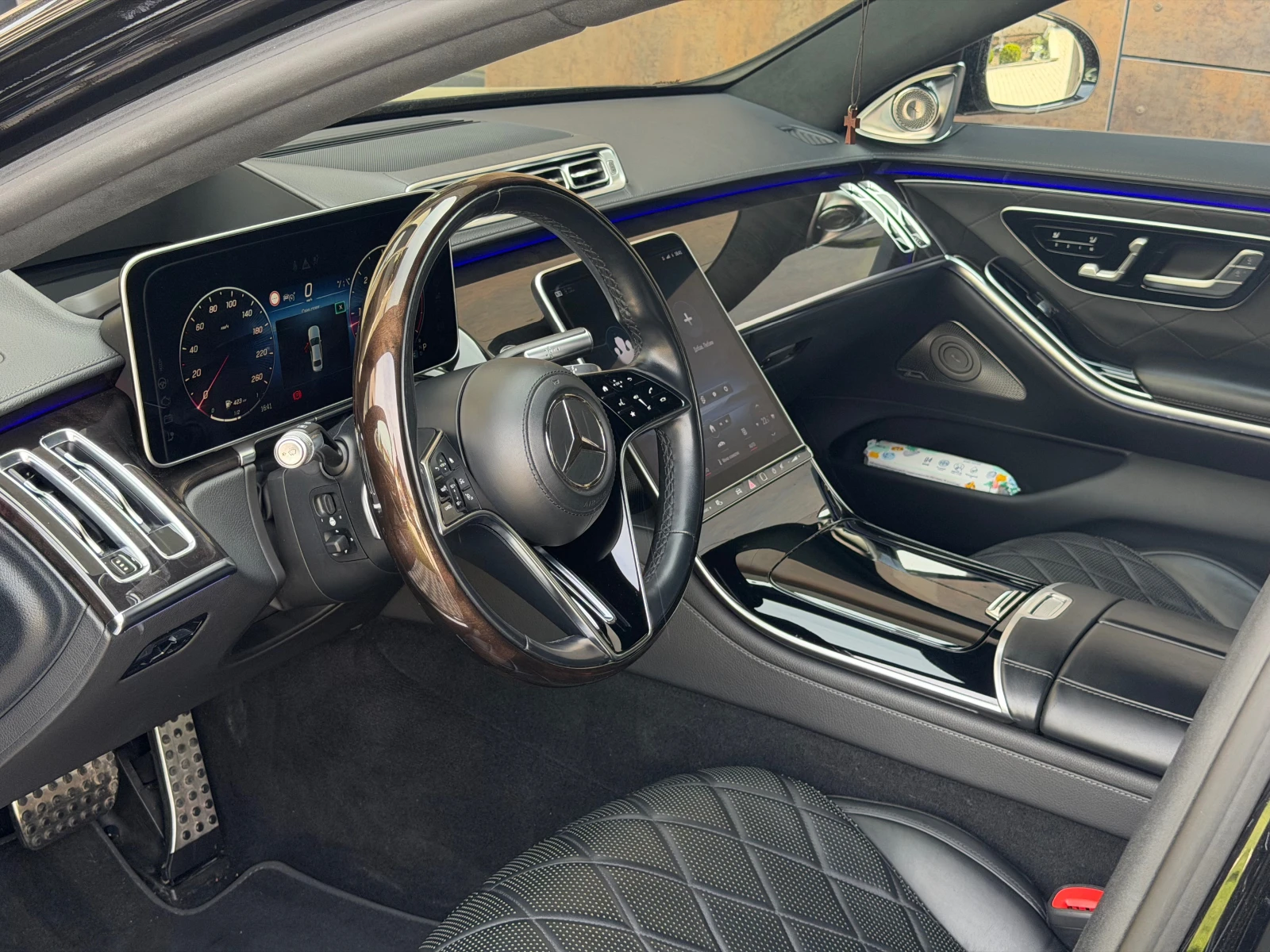 Mercedes-Benz S 400 D AMG 4matik, снимка 6 - Автомобили и джипове - 54414598