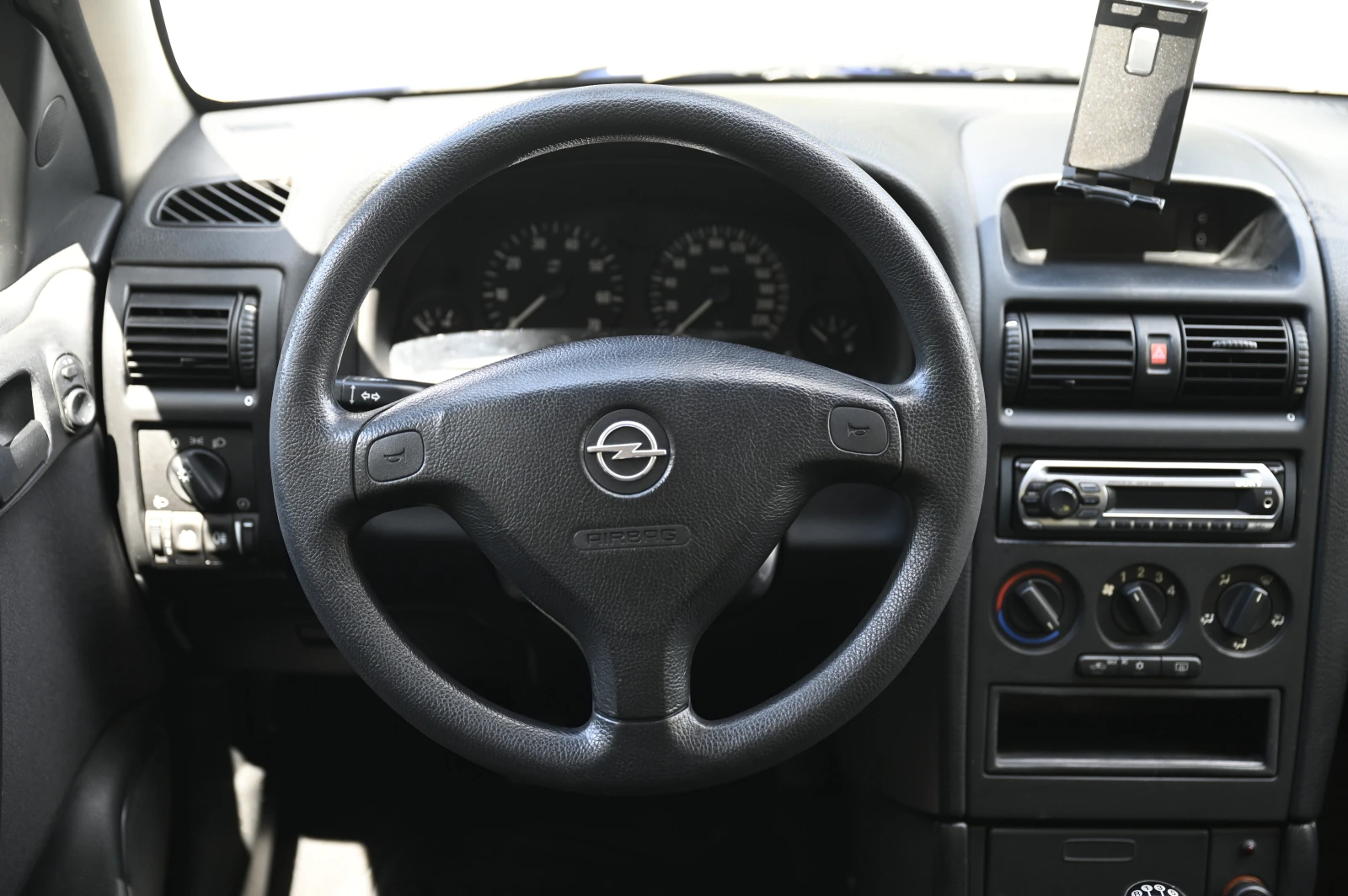Opel Astra 1.4 Classic, снимка 9 - Автомобили и джипове - 54591418