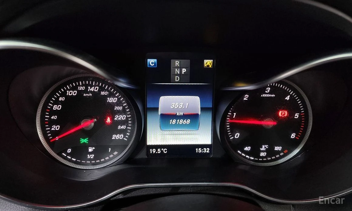 Mercedes-Benz C 220, снимка 8 - Автомобили и джипове - 54667427
