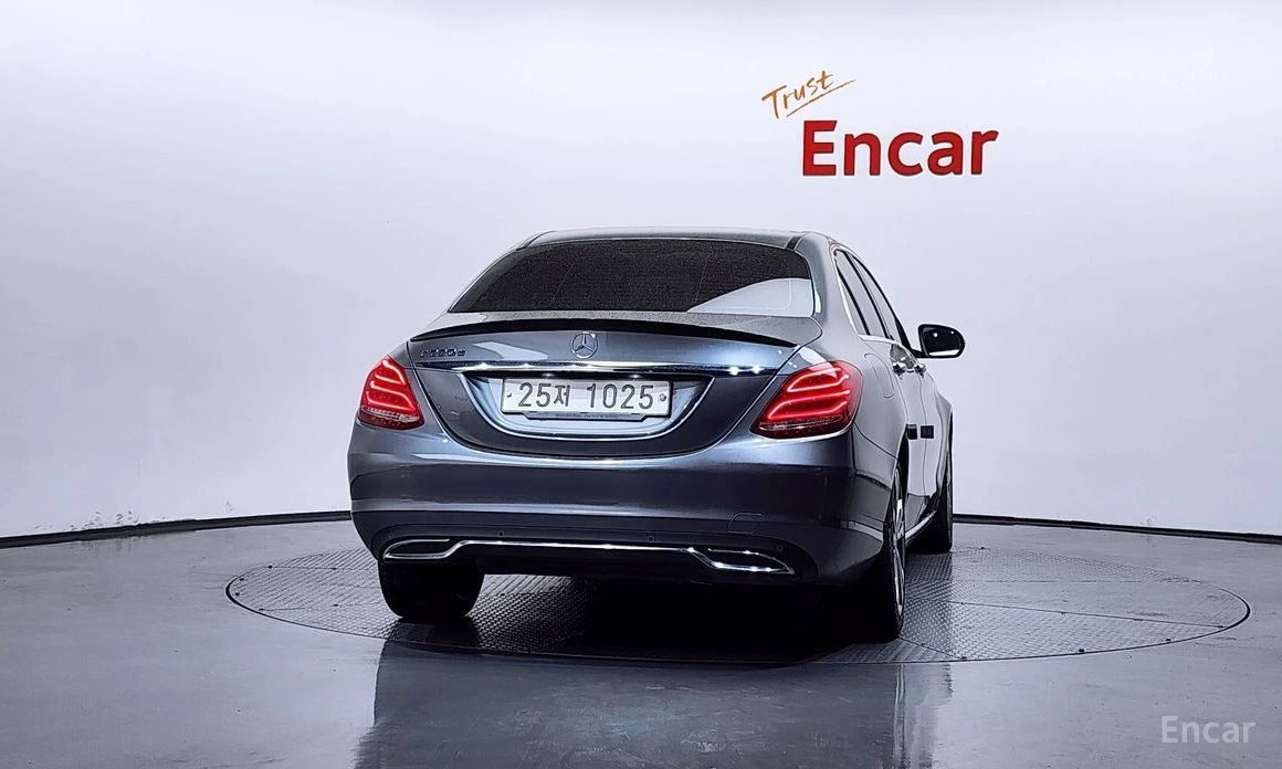 Mercedes-Benz C 220, снимка 4 - Автомобили и джипове - 54667427