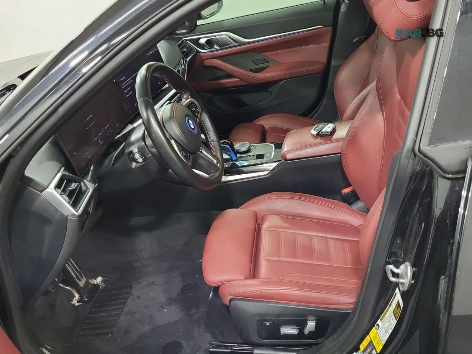 BMW i4 * M50* XDRIVE* КОЖА* ПОДГРЕВ* КАМЕРА* HEAD-UP* ПАН, снимка 5 - Автомобили и джипове - 54925144