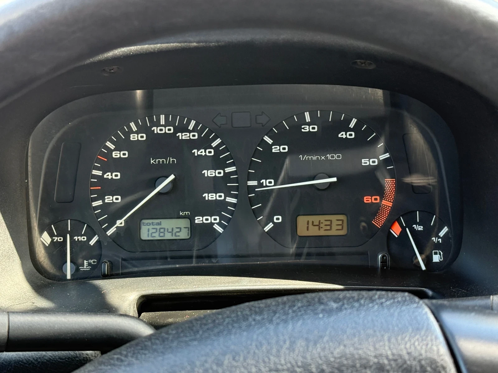 VW Polo AC/Automat, снимка 9 - Автомобили и джипове - 56261017