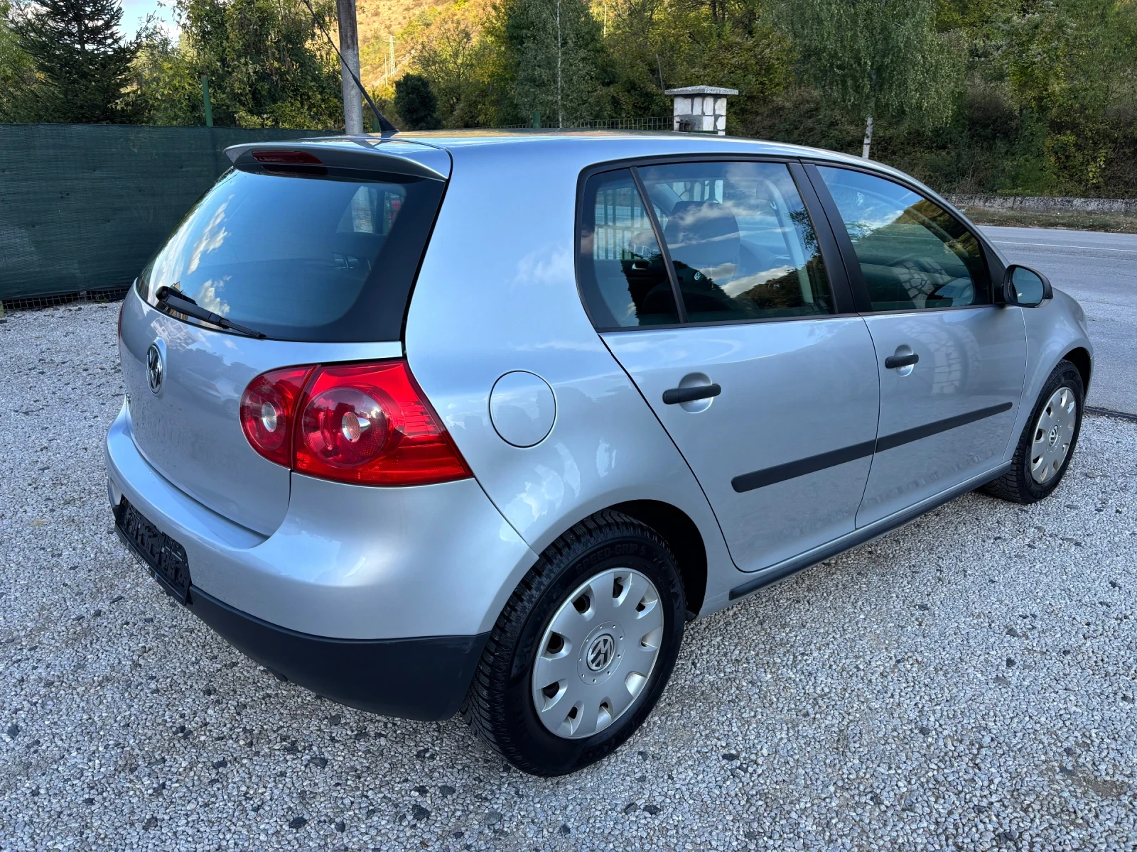 VW Golf 5 2.0 SDI 185.000km, снимка 7 - Автомобили и джипове - 56272140