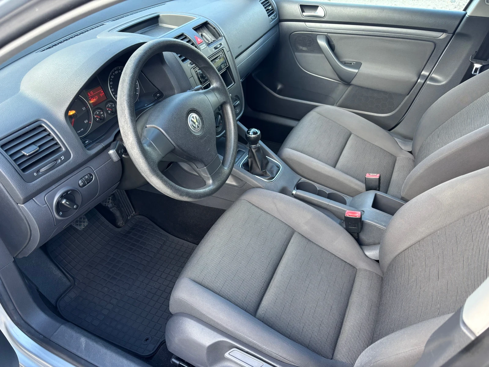 VW Golf 5 2.0 SDI 185.000km, снимка 8 - Автомобили и джипове - 56272140