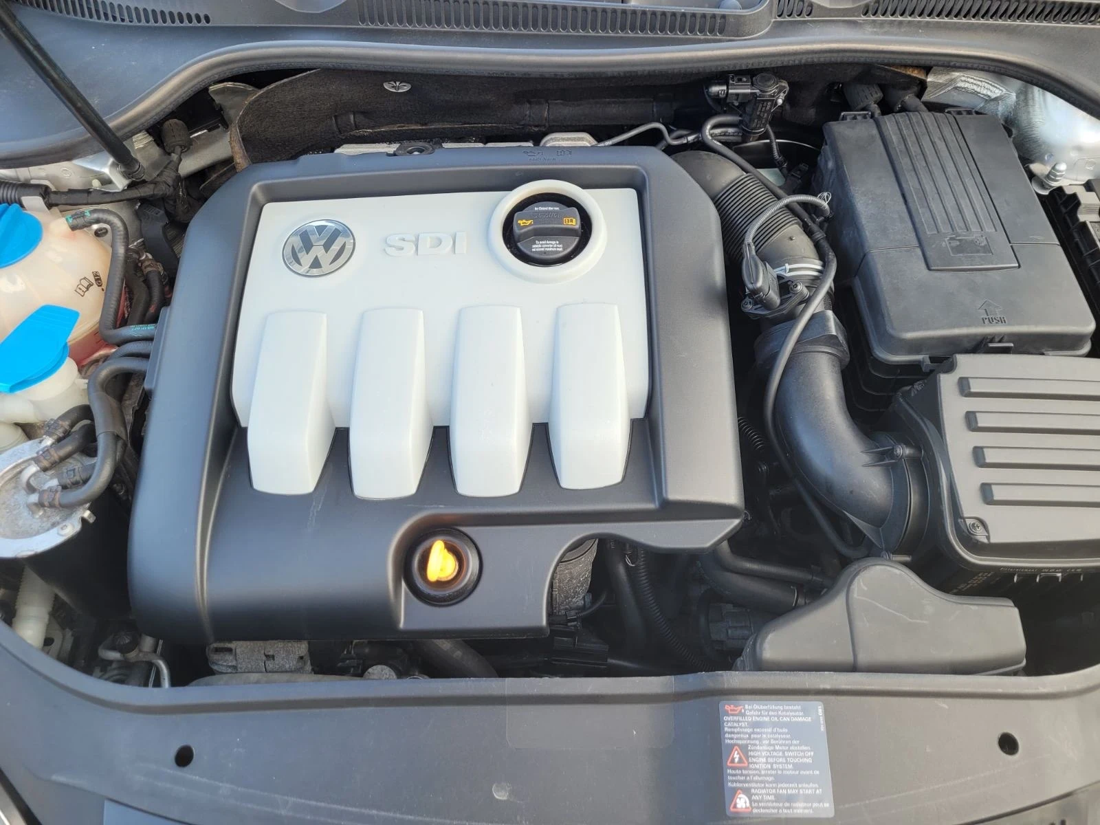 VW Golf 5 2.0 SDI 185.000km, снимка 16 - Автомобили и джипове - 56272140