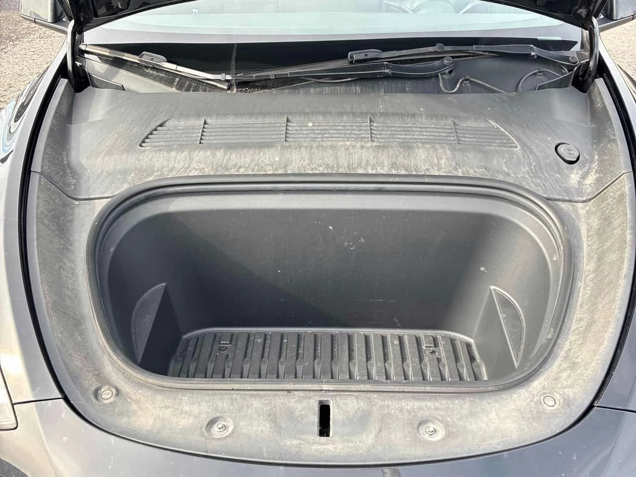 Tesla Model Y * Long Range * CARFAX * ����� �� ����������� | Mobile.bg � ����������� 10