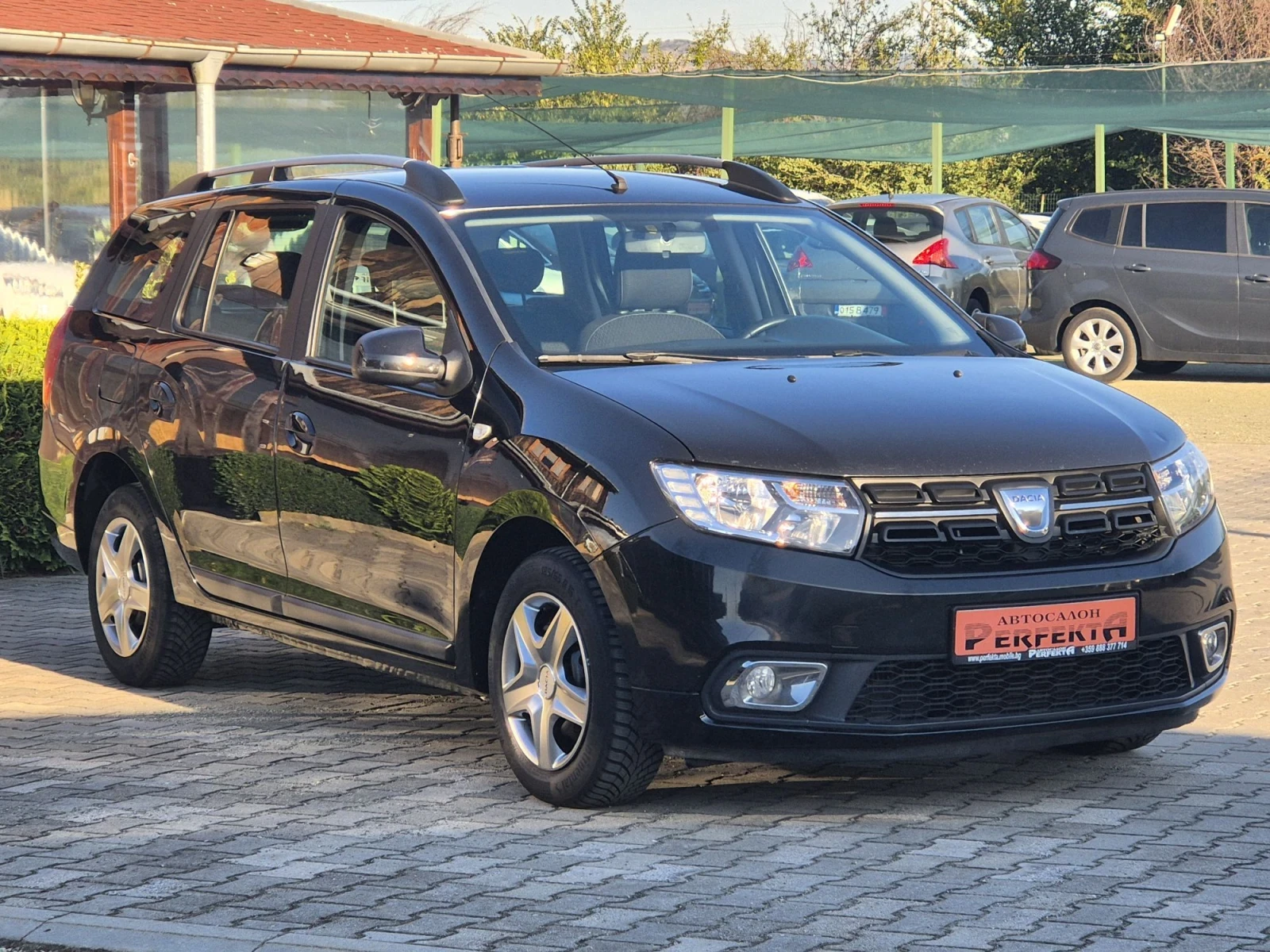 Dacia Logan 1.5dci 90к.с., снимка 5 - Автомобили и джипове - 56368941