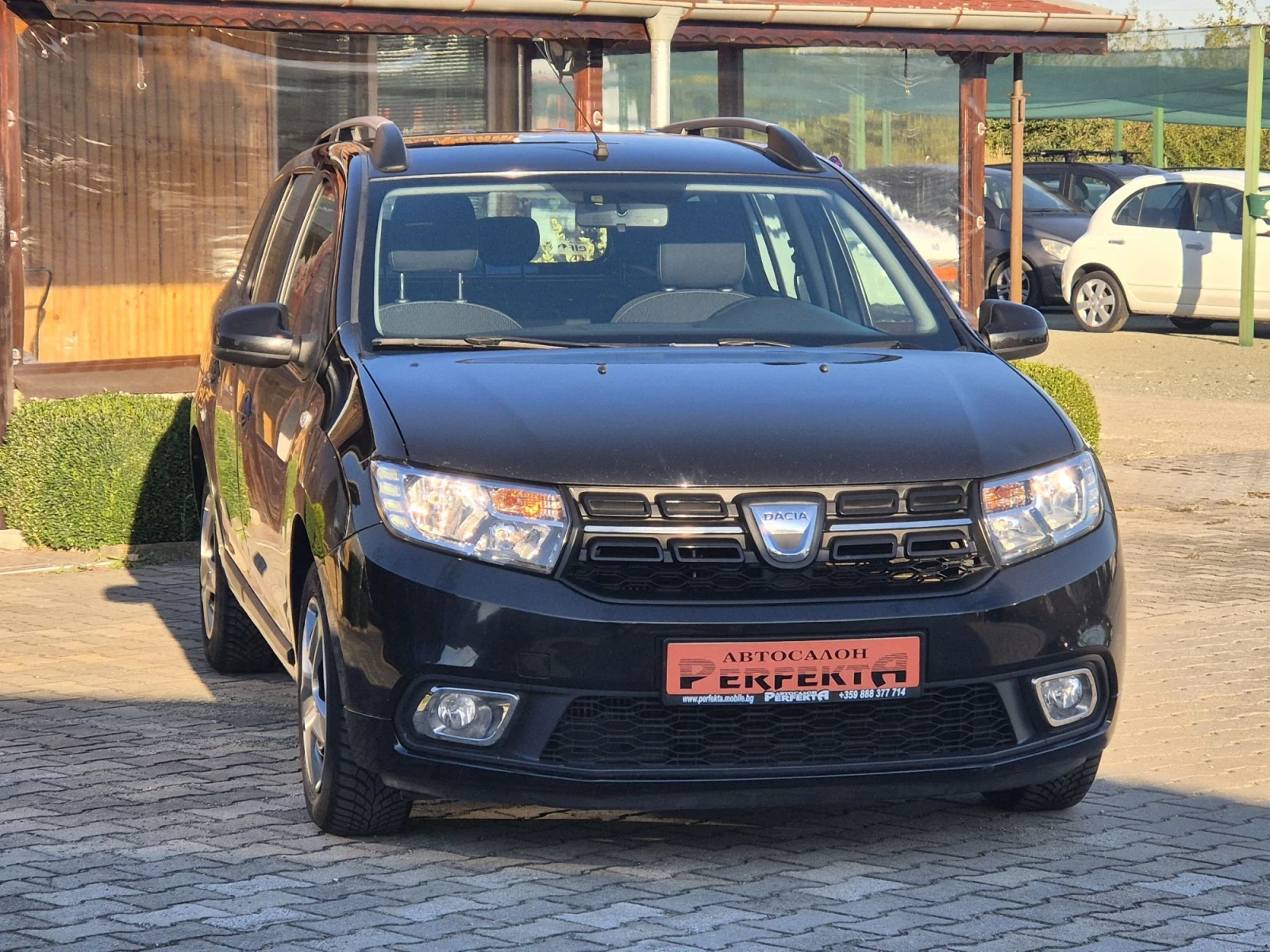 Dacia Logan 1.5dci 90к.с., снимка 4 - Автомобили и джипове - 56368941