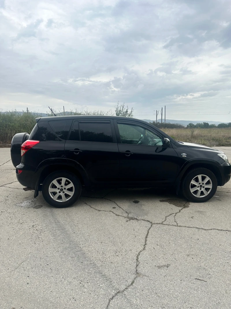 Toyota Rav4, снимка 5 - Автомобили и джипове - 47374867